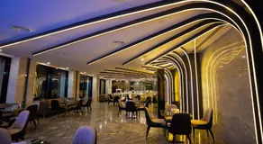 The V Hotel - Image 3