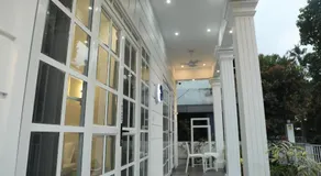 Beach Paradise, Bateen Beach Stay - Image 4