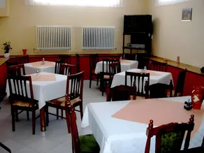 Guest House Family - Image 5