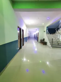 SPOT ON 82752 Hotel Daya Inn - Image 3