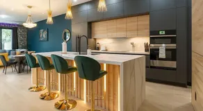 Lux Jungle Haven Close to Port Everglades and Beach - Image 4