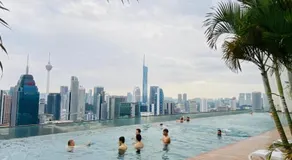City Skyline View Residence by Rainbow near PWTC - Image 3