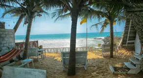 Oynise Beach - Image 5