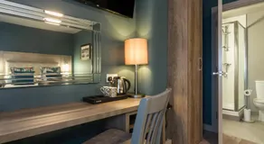 Hotel No 8 - Image 5