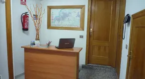 Hostal Residencia Ponte Vella - Image 3