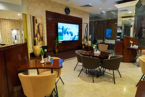 Ekono Hotel - Image 2