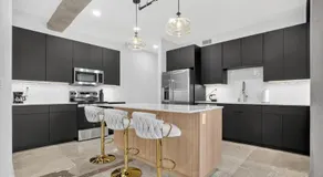 2BR Stylish Beacon Retreat in Tulsa - Image 4