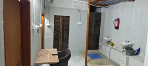 Express (MEN'S HOSTEL)Ac Room - Image 2
