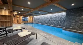Chalet de luxe neuf avec piscine, jacuzzi, sauna et cinéma à Saint-Martin de Belleville - Image 5
