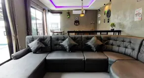 Lounge in Loft HuaHin Pool Villa บ้านพักในหัวหิน - Image 3