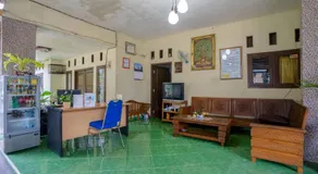 RedDoorz near Taman Merdeka Metro Lampung - Image 5