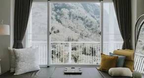 Sunrise Yunqi Teahouse - Image 4