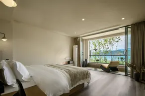 Lugu Lake Lvniangzi Inn - Image 2