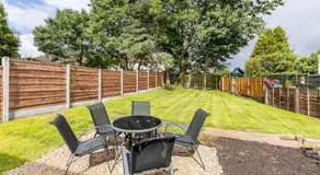Entire Immaculate 3 Bedrooms House in Blackburn Weekend Away - Image 5