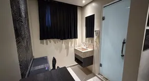 Só Love Motel - Image 3