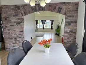 Vancouver Burnaby Villa - Image 2