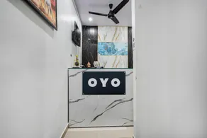 Hotel O by OYO Grand Hotel - Image 4