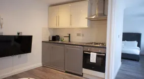 Redchurch House - Image 3