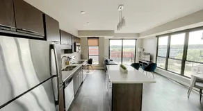 Sleepover Premier Downtown Des Moines Apartments - Image 3