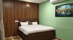 Himalaya Pool & Resort Hotel - Image 2