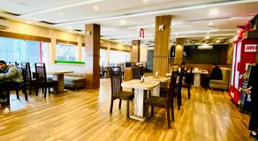 Hotel Saayein Residency - Image 5