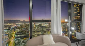 WOW Apartment on Collins - Image 4