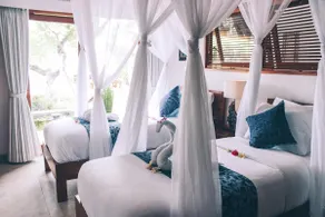 Beachfront Relaxation in Lovina - Image 2
