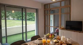 L Ecrin Lajarrige 4 5 pers plage 5 min Terrasse - Image 3