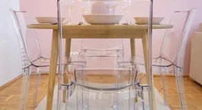 Vibrant Design Apartments - Full Kitchen - Wi-Fi - 18 Mins to City Centre - Image 5