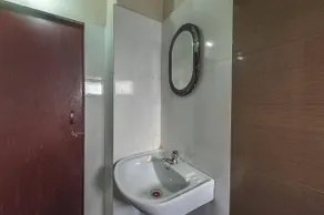 Central Residency - Image 4