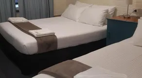 Lockleys Hotel - Image 2