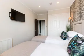 L-Spa Boutique Apartments - Image 4