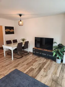 Moderne Ferienwohnung mit Balkon , Parkplatz - Image 2