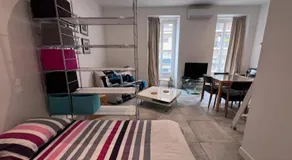 Heart of Nice Harboor cosy and central - Image 2