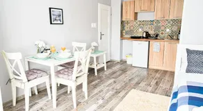 Morning Star Apartments - Image 2
