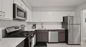 Spacious & Stylish Stay in Rochester Prime Spot - Image 5
