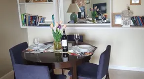 Fenêtre Colline Cozy Apartment Suite au Scenic Saint- Albert - Image 3