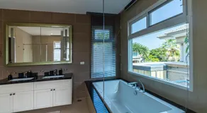 Villa 3 Bedrooms 5 Bathrooms 2 Multi Rooms WiFi - Image 4