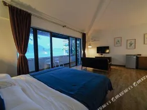 Aloha Beach Club - Image 5