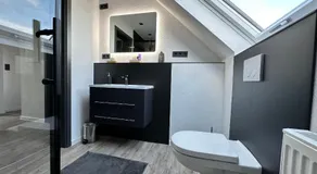 B&W Apartments - Image 2