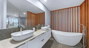 Sunshine Coast Escape | Beachside, Pool & Views - Image 2