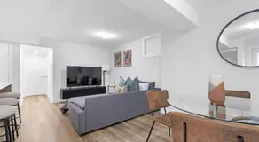 Stylish 3BR Retreat in Toronto Bloordale - Image 2