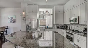 Elegant 3 BED Home Walk To Riverwalk/Pearl/St Mary - Image 3