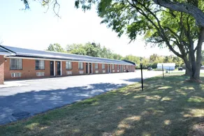 Orchard Park Motel - Image 2