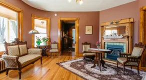 Reynolds House Inn - Image 2