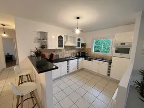 Apartment in Carantec near Sandy Beaches - Image 3