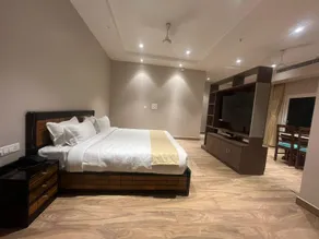 Finn's Weaver Resort - Image 2