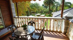Golden Candle Guest House - Image 4