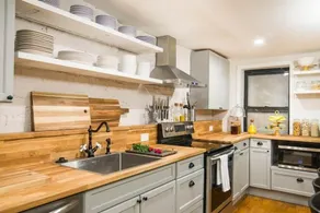 Yellow Block BnB - Image 5