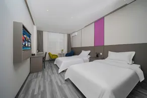 Zsmart Hotel (Xi'an Linyi Xihuayuan Subway Station) - Image 2